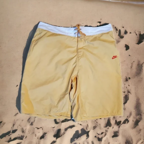 Vintage retro NIKE Shorts yellow Bermuda swim shorts 34" summer Holiday - Picture 2 of 9